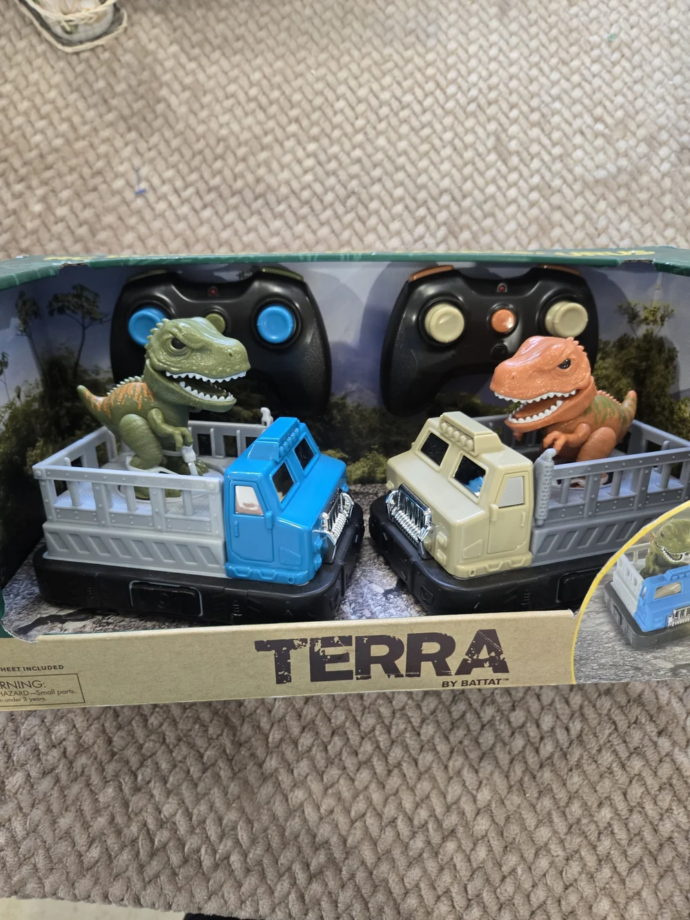 TERRA Remote Control Dinosaur Truck Duo - Green & Orange Dinosaurs